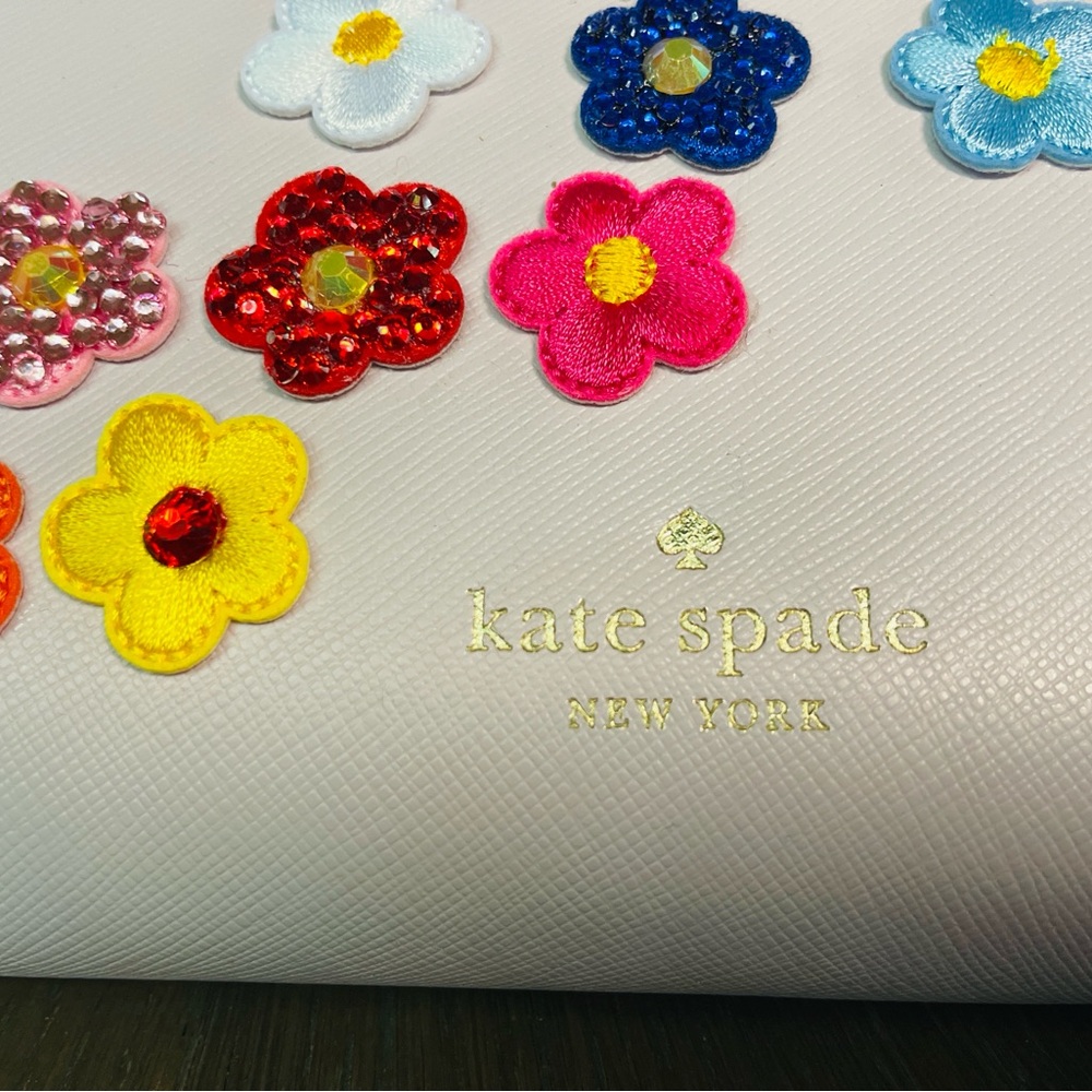 🌸✨ Kate Spade Sadie Crossbody with Custom Floral & Gem Decor - Perfection! ✨🌸 - Picture 4 of 6